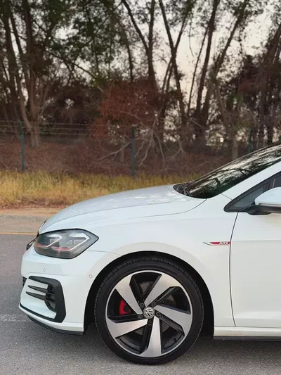 جولف GTI موديل 2018 خليجى صبغ الوكاله فل اوبشن-8
