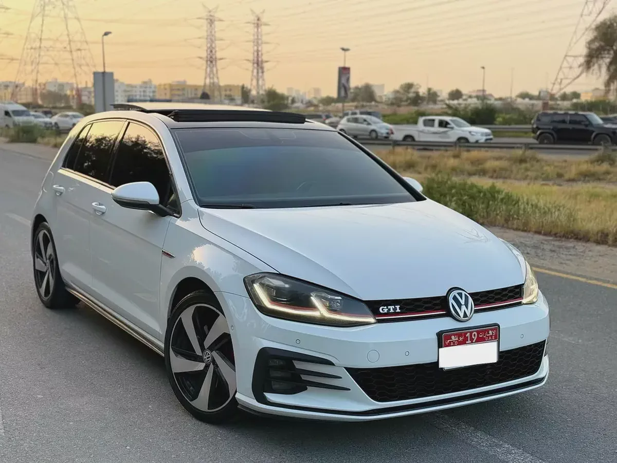 جولف GTI موديل 2018 خليجى صبغ الوكاله فل اوبشن-4-4