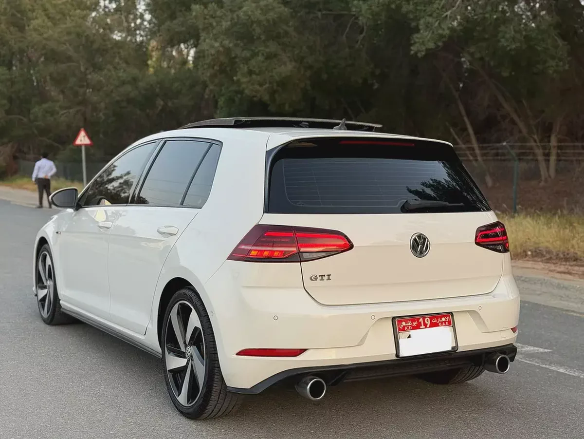 جولف GTI موديل 2018 خليجى صبغ الوكاله فل اوبشن-5-5