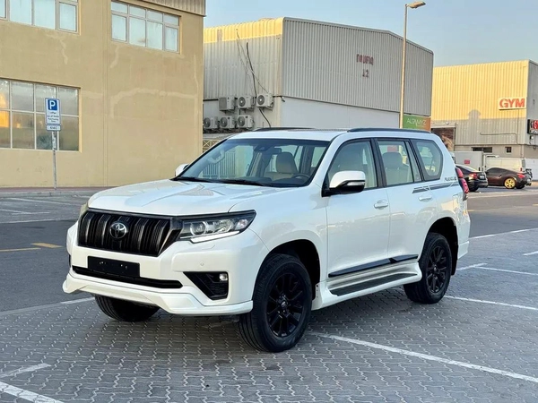 Toyota Prado Adventure 2022 VXR 4.0L V6 Accident Free
