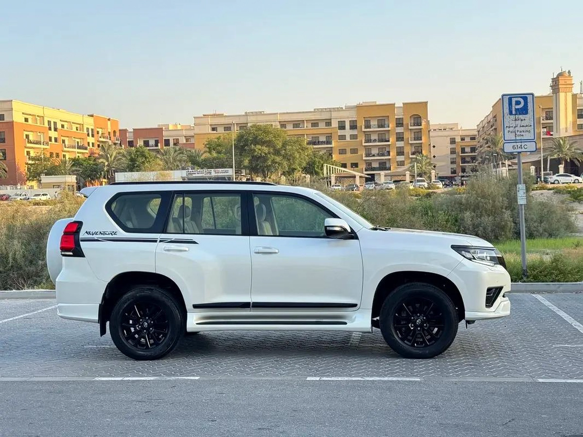 Toyota Prado Adventure 2022 VXR 4.0L V6 Accident Free