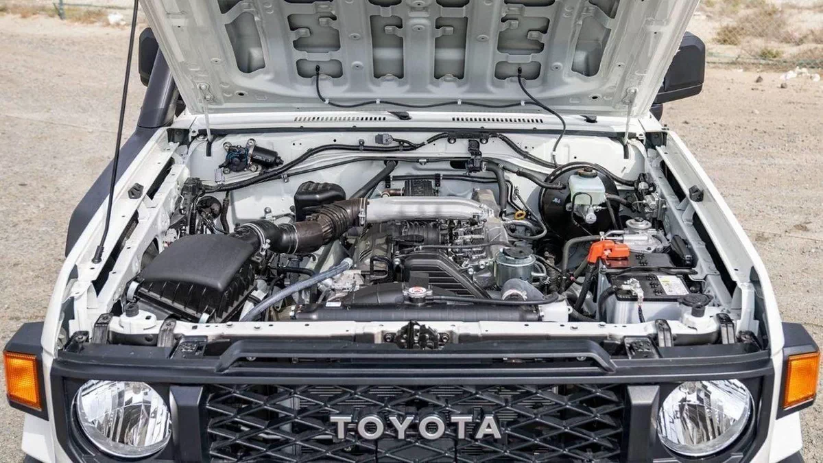 Toyota Land Cruiser Pick Up Toyota Land Cruiser Pick-up DC 4.2L Diesel  MT 2024-19-0