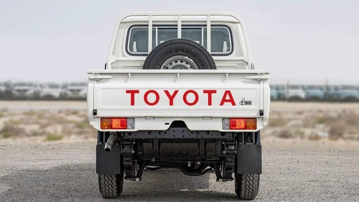 Toyota Land Cruiser Pick Up Toyota Land Cruiser Pick-up DC 4.2L Diesel  MT 2024-4-0