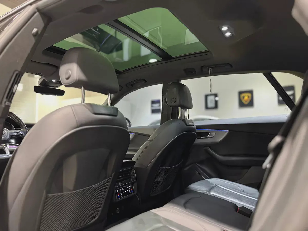 Audi Q8 55 TFSI quattro S line | 2023 | GCC Specs | Monthly: 2,500 AED.-15-15
