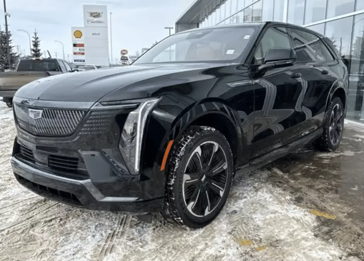 Cadillac Escalade IQ Electric SUV Brand New for Export-6-0