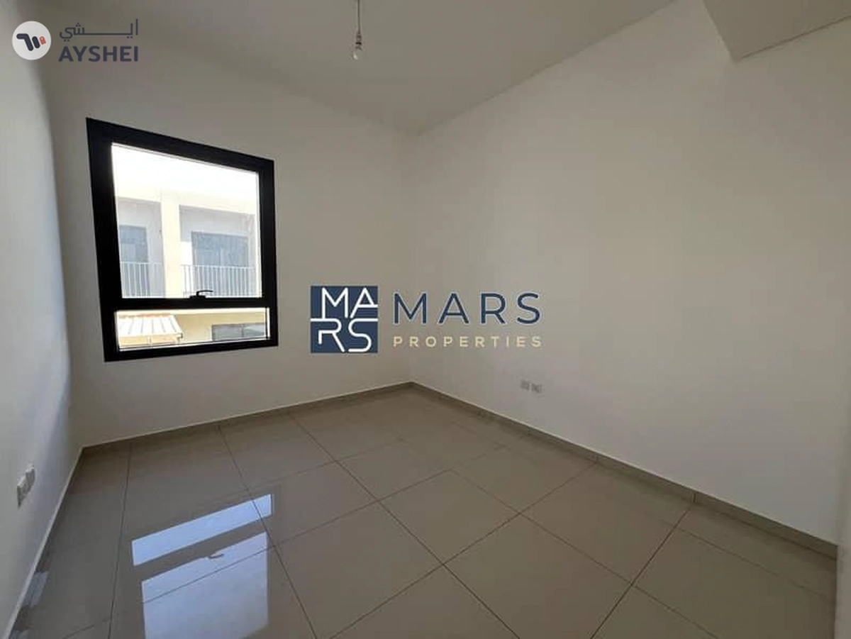 Hot Deal | Vacant Unit Ready To Move-12-12