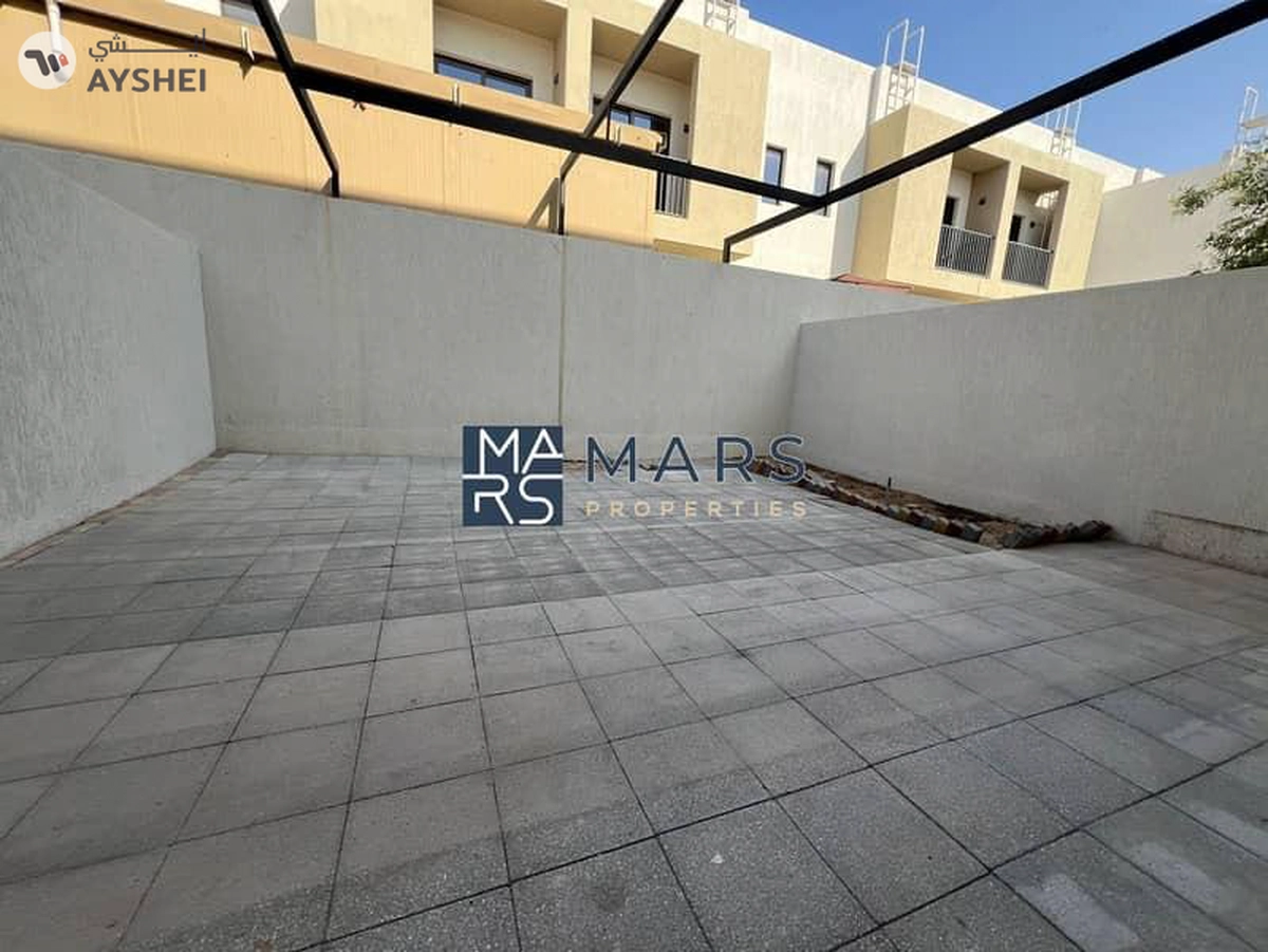 Hot Deal | Vacant Unit Ready To Move-4-4