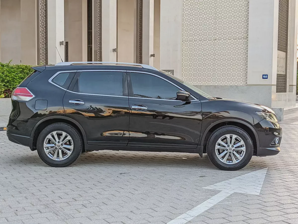 Nissan X-Trail SV 2015 GCC Specs 4WD Premium Condition Perfect Family SUV-14-14