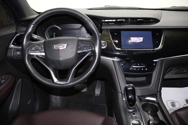 Cadillac XT6