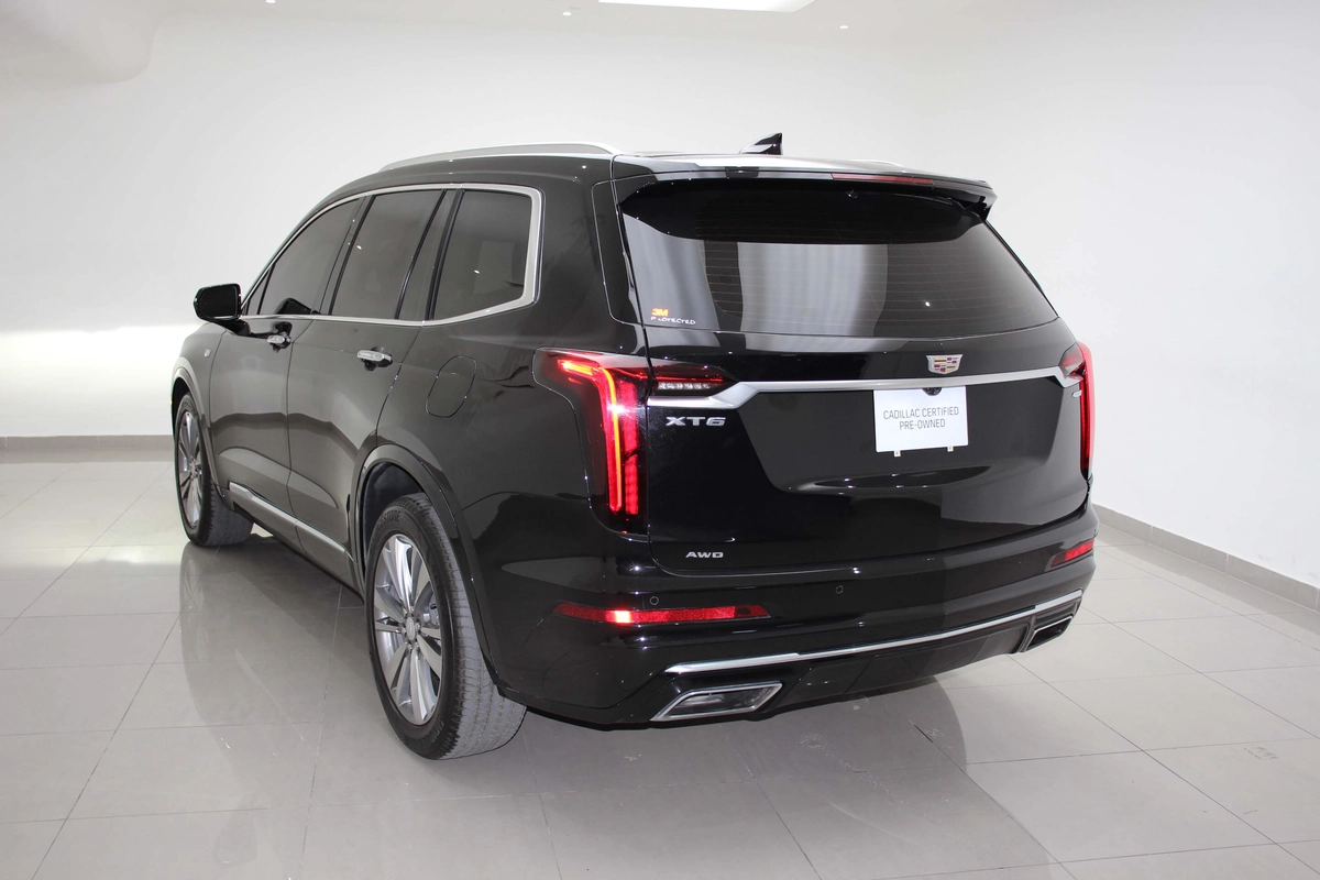 Cadillac XT6-2-2