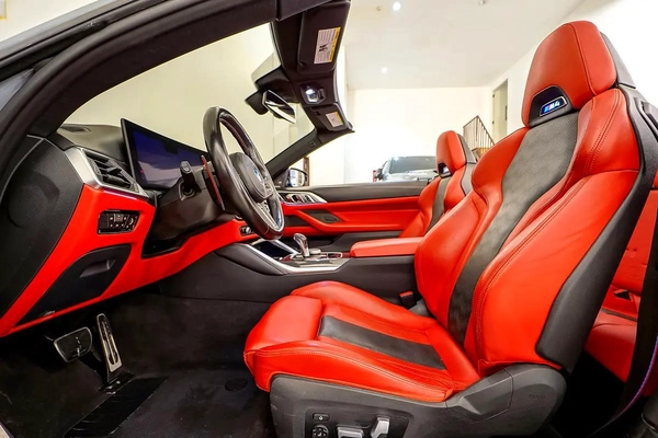 AED 4527 PM | BMW M4 COMPETITION CABRIOLET Xdr2024 | WELL MAINTAINED | 1 YEAR WARRANTY