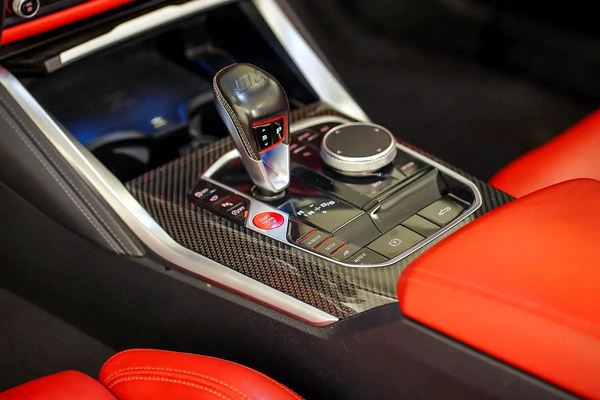 AED 4527 PM | BMW M4 COMPETITION CABRIOLET Xdr2024 | WELL MAINTAINED | 1 YEAR WARRANTY
