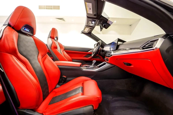 AED 4527 PM | BMW M4 COMPETITION CABRIOLET Xdr2024 | WELL MAINTAINED | 1 YEAR WARRANTY