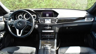 Mercedes-Benz E 400 Hybrid-4