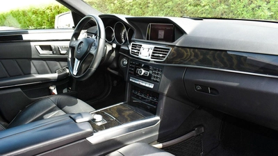 Mercedes-Benz E 400 Hybrid-7