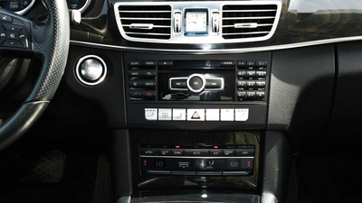 Mercedes-Benz E 400 Hybrid-9