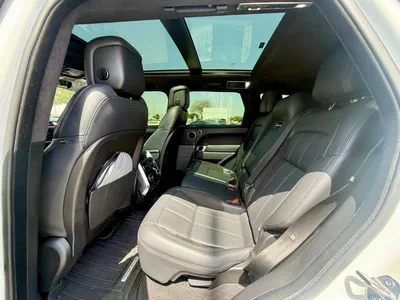 RANGE ROVER SPORT HST l GCC SPECS l FULL-SERVICE HISTORY l UNDER WARRANTY-7