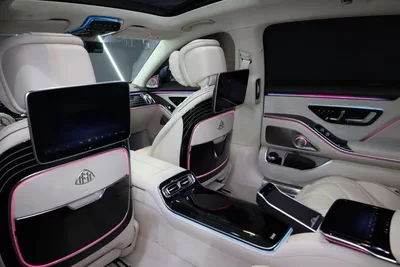 Mercedes-Benz Maybach S680-5