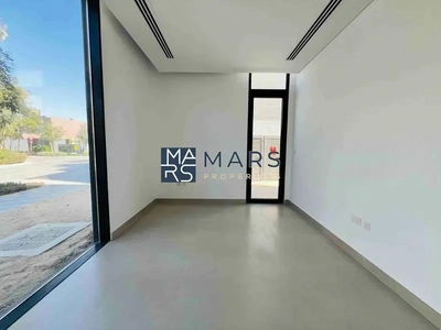4badroom villa with pool available for rent in masaar-3