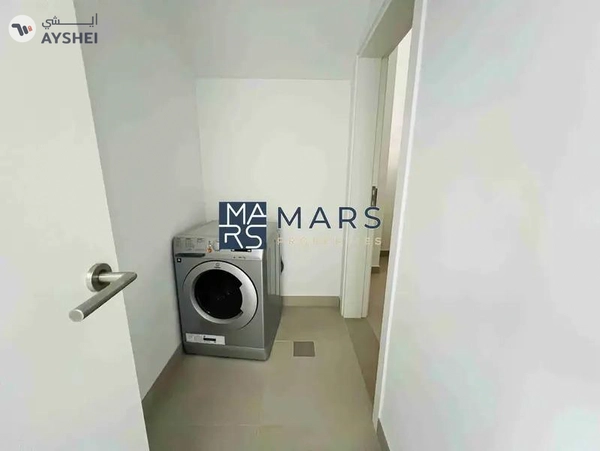 4badroom villa with pool available for rent in masaar
