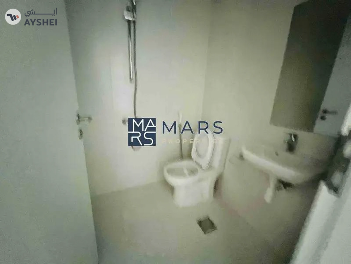 4badroom villa with pool available for rent in masaar-7-7