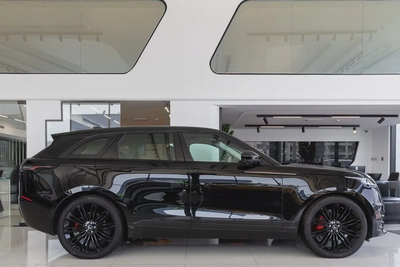 Range Rover Velar P250 SE - R Dynamic | 3 Years Gargash Auto Warranty and Service Contract | 2025-6