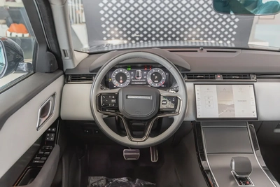 Range Rover Velar P250 SE - R Dynamic | 3 Years Gargash Auto Warranty and Service Contract | 2025-15