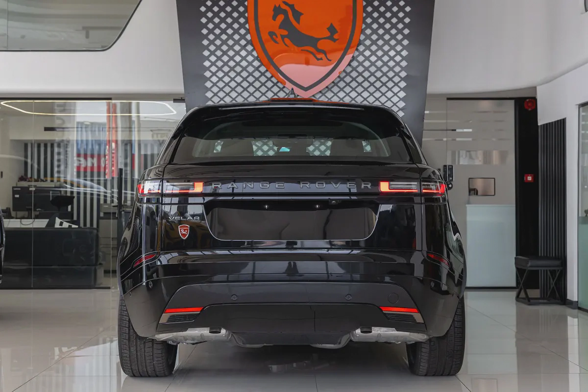 Range Rover Velar P250 SE - R Dynamic | 3 Years Gargash Auto Warranty and Service Contract | 2025-4-4