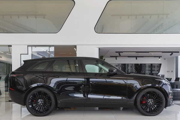 Range Rover Velar P250 SE - R Dynamic | 3 Years Gargash Auto Warranty and Service Contract | 2025