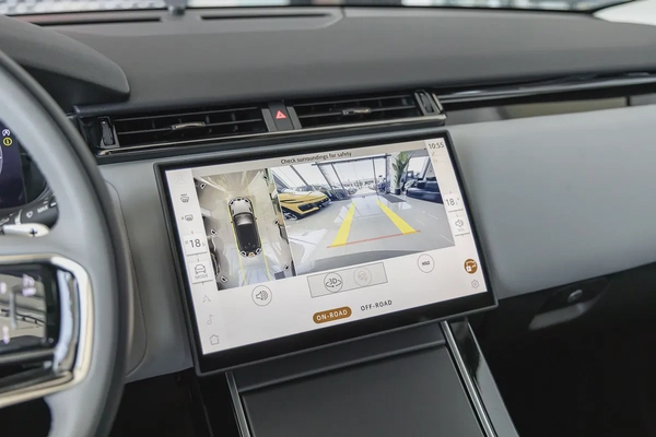 Range Rover Velar P250 SE - R Dynamic | 3 Years Gargash Auto Warranty and Service Contract | 2025