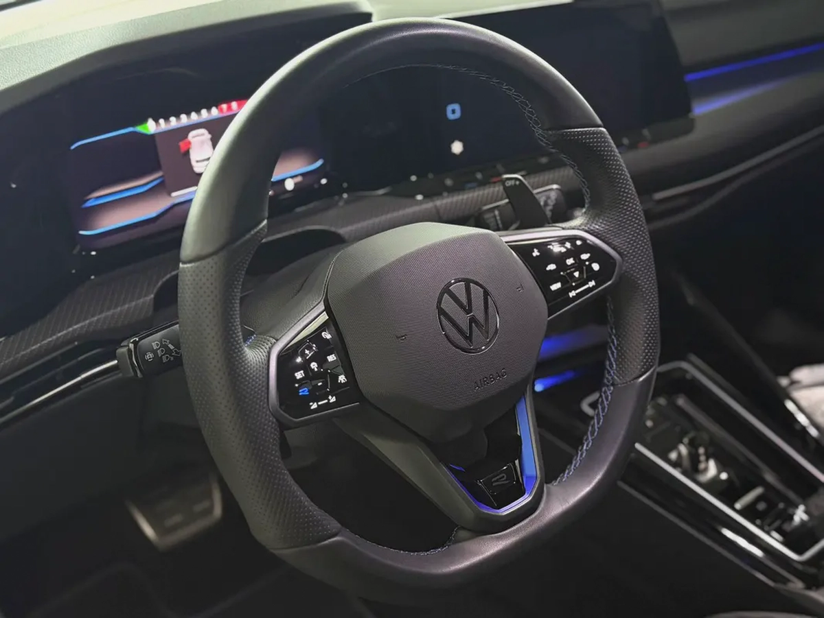 2024 | Volkswagen Golf R | Full Option |  3 years contract service, Unlimited KM | Ref#792-16-16