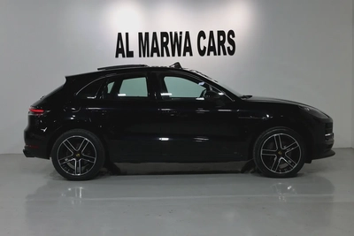 Porsche Macan   2020 GCC Specs-Pristine condition-4