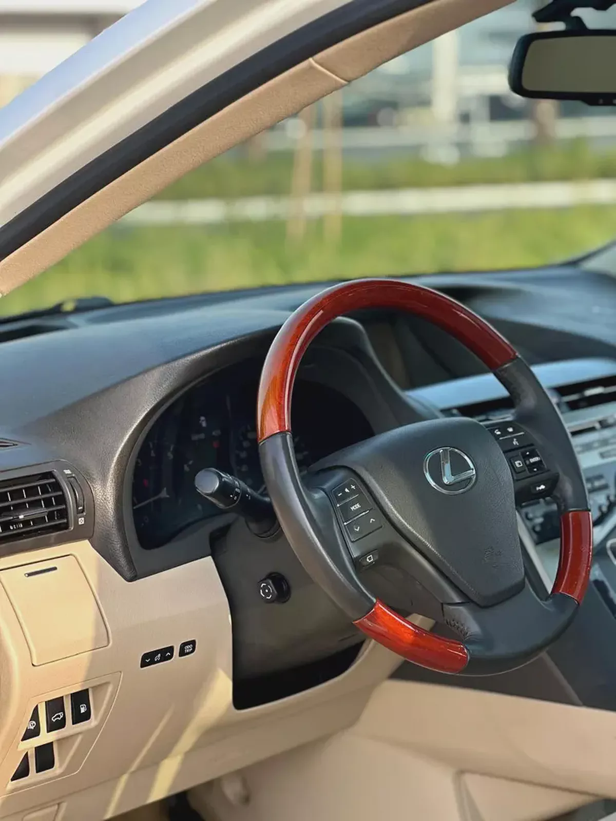 Pristine 2011 Lexus RX 350 Premier | GCC Specs | Low Mileage-8-8