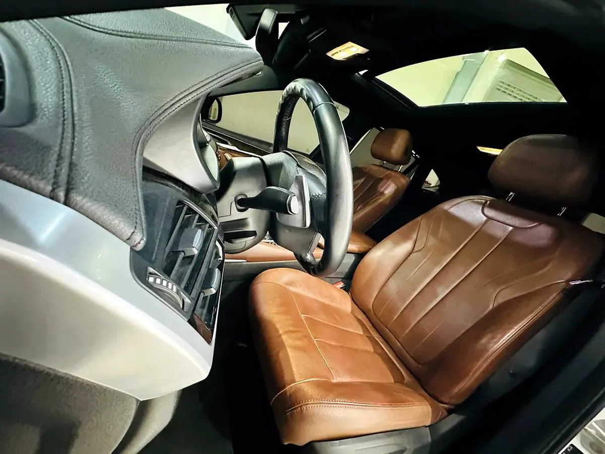BMW X6 X DRIVE 3.5 EXCLUSIVE GCC SPECS FULL OPTION WITH ONE YEAR WARRANTY-9-9