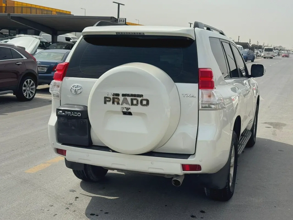 Toyota Prado 2013 white color GCC calen car-6-6