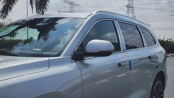 AITO M7 (Silver)
