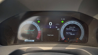 TOYOTA LAND CRUISER 300 HEV 3.5 VXR-HI | 2025 | HYBRID | FULL OPTIONS-5