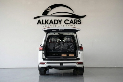 TOYOTA LAND CRUISER 300 HEV 3.5 VXR-HI | 2025 | HYBRID | FULL OPTIONS-12