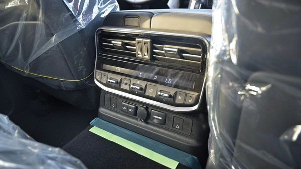 TOYOTA LAND CRUISER 300 HEV 3.5 VXR-HI | 2025 | HYBRID | FULL OPTIONS