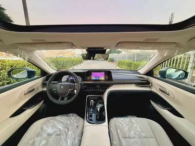 Toyota Crown 2.5L Full Option GCC 2026 0 KM For Export-12