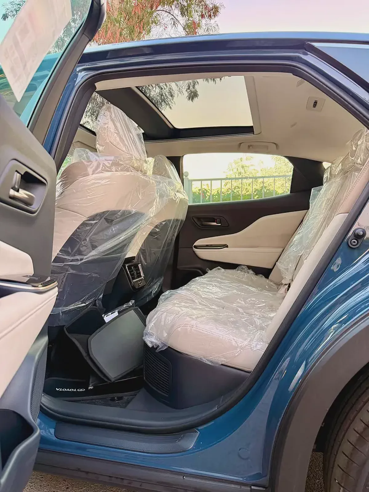 Toyota Crown 2.5L Full Option GCC 2026 0 KM For Export-9-9