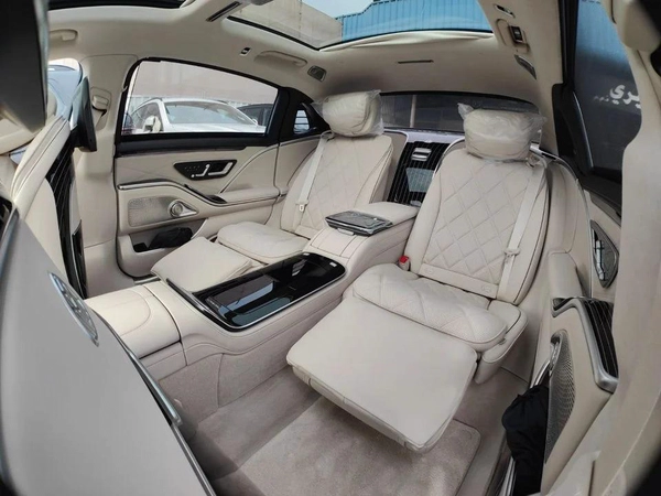 Mercedes Maybach S580 Maybach Under Agency Warranty 2026 GCC - AED 985,000