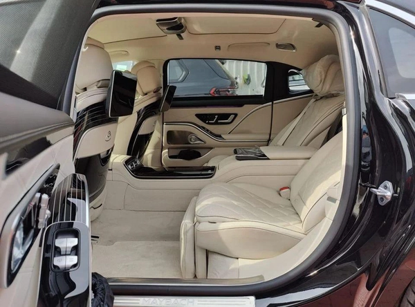 Mercedes Maybach S580 Maybach Under Agency Warranty 2026 GCC - AED 985,000
