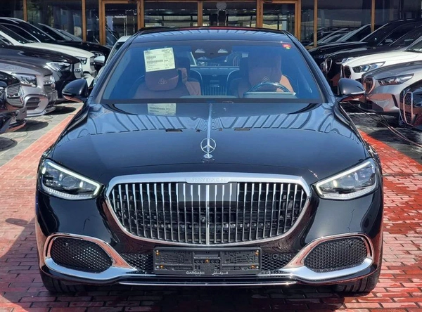 Mercedes Maybach S580 Maybach Under Agency Warranty 2026 GCC - AED 985,000