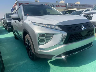 2026 Mitsubishi Eclipse Cross – Silver SUV with Grey Interior-10