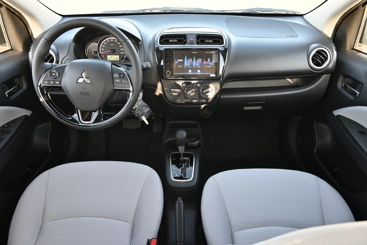 MITSUBISHI ATTRAGE GLX-9-9