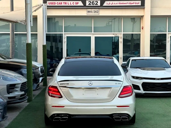 MERCEDES BENZ AMG E63 KOREAN 2018 Perfect Condition 5 buttons Full option Full Carbon Fiber