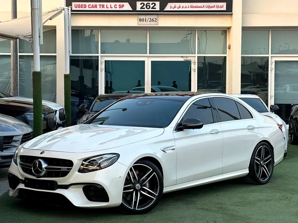MERCEDES BENZ AMG E63 KOREAN 2018 Perfect Condition 5 buttons Full option Full Carbon Fiber