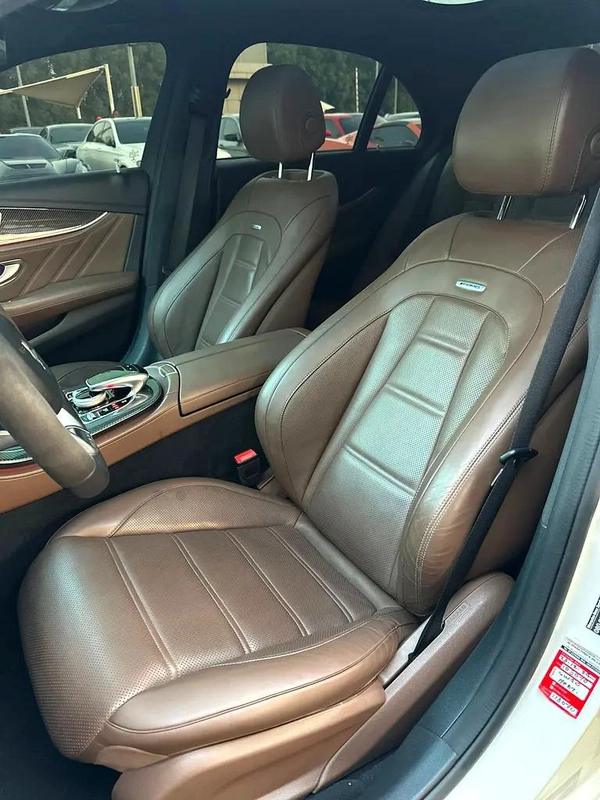 MERCEDES BENZ AMG E63 KOREAN 2018 Perfect Condition 5 buttons Full option Full Carbon Fiber