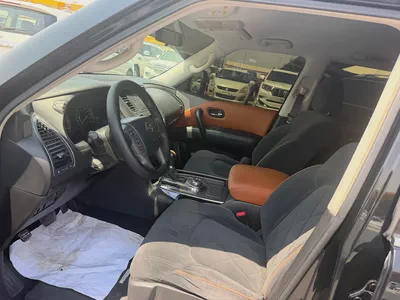 2018 Nissan Patrol SE GCC Specs balck color-5